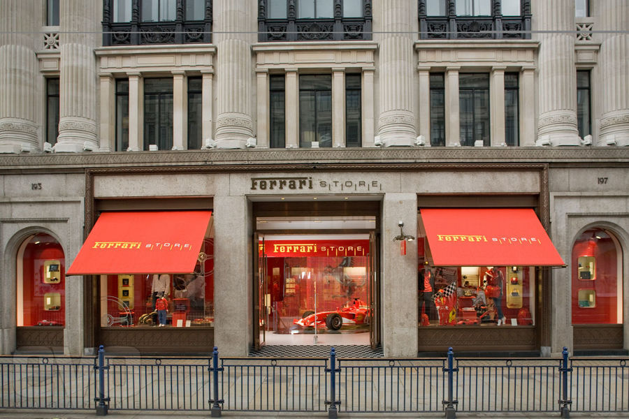 Loja da Ferrari na Regent Street Loja da Ferrari na Regent Street