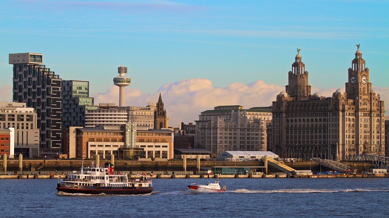 Passeio de barco pelo Rio Mersey em Liverpool Passeio de barco pelo Rio Mersey em Liverpool