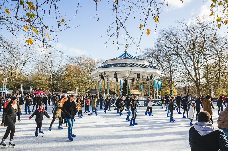 Patinação no gelo em Londres Patinação no gelo em Londres