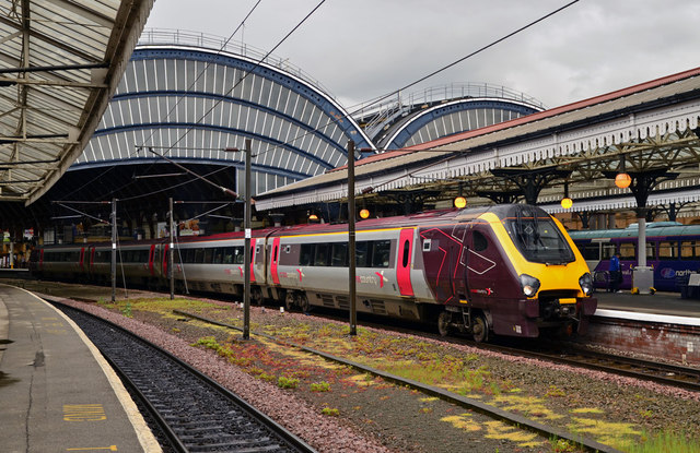 Trem na estação de York Trem na estação de York