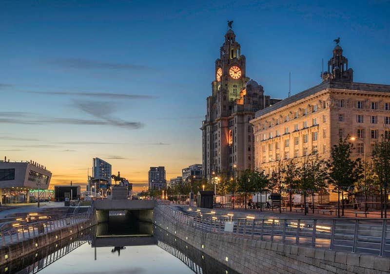 Como enviar dinheiro para Liverpool Como enviar dinheiro para Liverpool